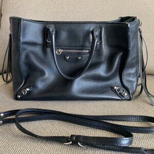 Balenciaga black leather crossbody papier A4